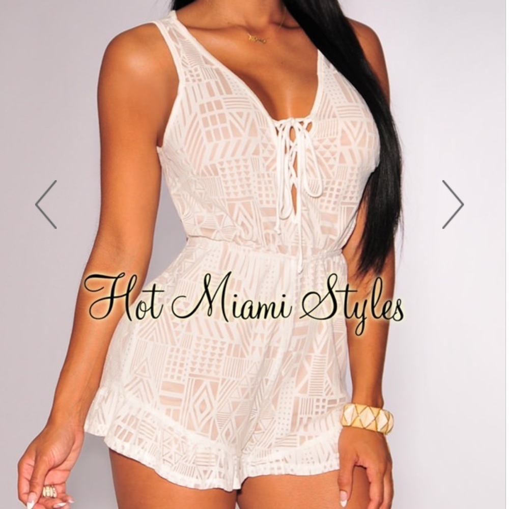 NWOT Off-White Aztec Print Nude Lace Up Romper